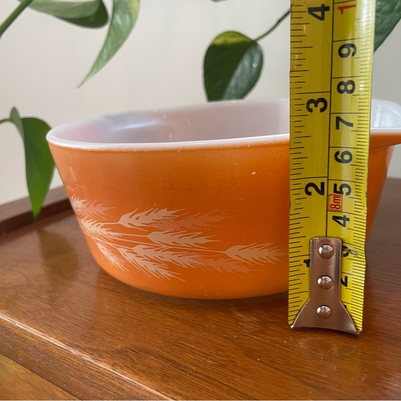 Vintage Pyrex Butterfly Gold Dish - Picture 7 of 8